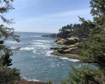 Isolated beach front house - Otter Rock - Sypialnia