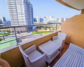 Luxury LovelyStay - View & proximity to TGV and Corniche - Tangeri - Balcone