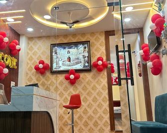 Hotel Shree - אויאיין