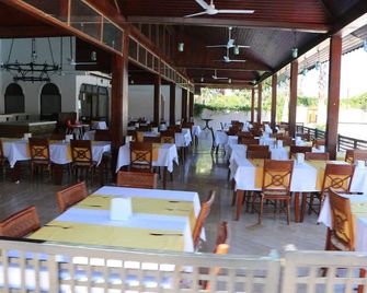 Club Akman Beach Hotel - Camyuva - Restaurant