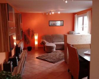 Ferienwohnung mit ca. 100qm auf 2 Etagen - n# - Bad Driburg - Living room