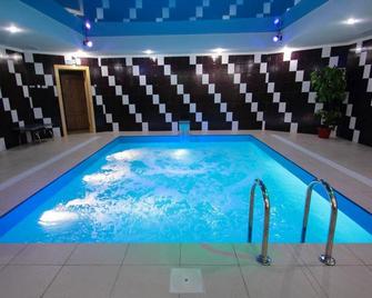 Frant Hotel on Zhukova - Volgograd - Pool