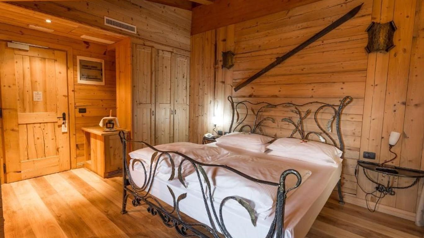 Hotel Arisch
