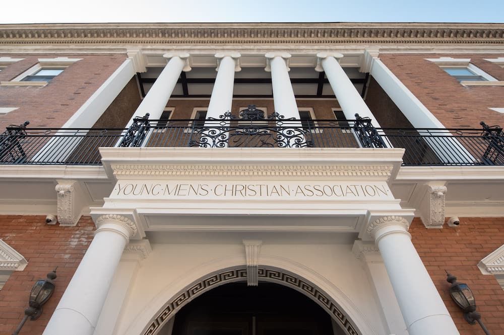 The Y On Broadway - ג'ים ת'ורפ - בניין