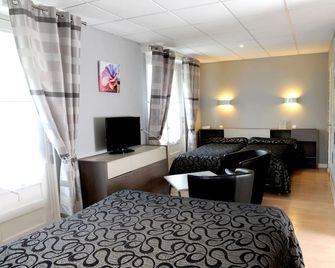 L'Ayguelade - Bielle - Habitación