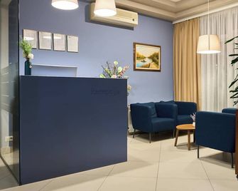 Hotel Phoenix - Velika Gorica - Receptionist