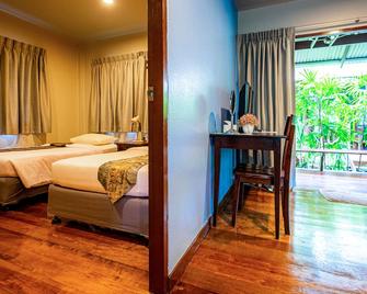 Baan Klang Aow Beach Resort - Bang Saphan - Bedroom