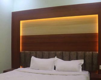Hotel O Anandam Residency - Dhanbād
