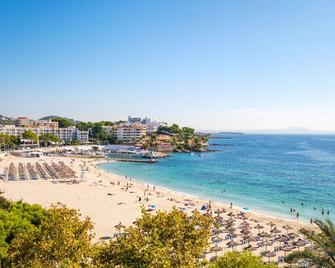Hotel Agua Beach Adults Only - Palma Nova - Beach