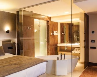Kronwell Brasov Hotel - בראסוב - חדר שינה