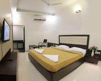 Hotel Dhantara - Shirdi - Bedroom