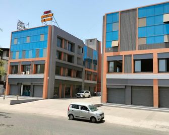 Hotel Royal Park - Vapi - Building