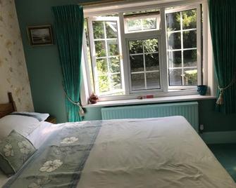 Chart House Bed and Breakfast - Dorking - Schlafzimmer