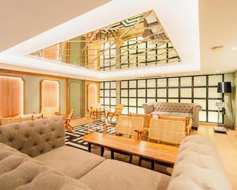 Thee Bangkok By Th District - Bangkok - Lounge