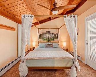 Exposed Beam Getaway - Heart of NH White Mountains - Thornton - Habitación