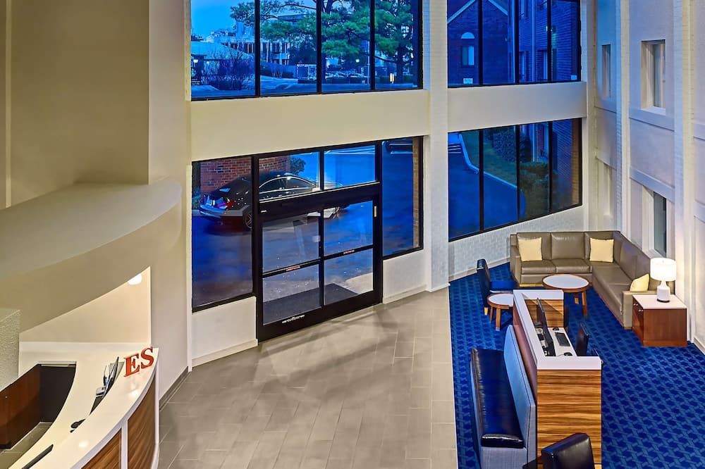 Sonesta Simply Suites Memphis East Poplar Pike thumbnail 3
