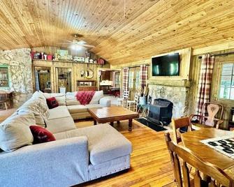 Eagle Rock Cabin Illinois River view - Tahlequah - Sala de estar