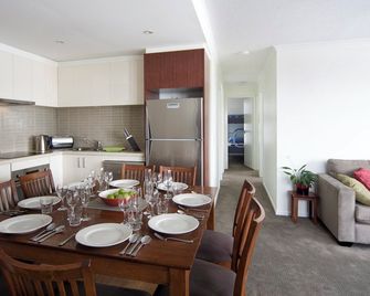 Alpine View Apartments - Falls Creek - Comedor