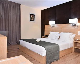 Hotel Liberte Express - Oran - Bedroom