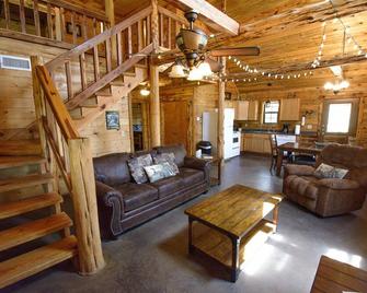 Luxury Mountain Cabin! Atv|hike|bike|kayak|relax - Mena - Living room