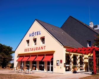 Logis Hotel De La Loire - Ancenis - Gebäude