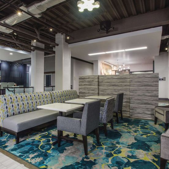 Lobby view of La Quinta Inn & Suites by Wyndham Winchester