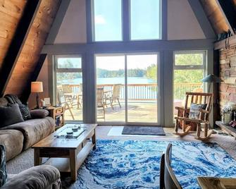 Dunehaven Aframe Cabin Lakefront Dune Access Retreat - North Bend - Living room