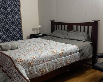 Cozy One Bedroom Apartment with quick access to major highways, and more! - North Little Rock - Bedroom