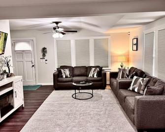 Quality Home Port Royal. Pet Yes - Port Royal - Sala de estar