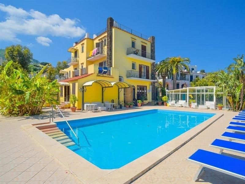 هوتل تيرم برينسيب - إيشيا - حوض السباحة