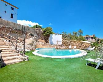 Hotel finca Almejí - Benadalid - Piscina