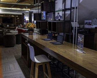 Hotel Fenix - גוואדאלחארה - בר