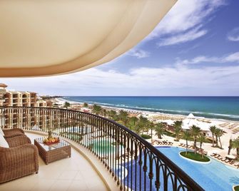 Mövenpick Resort & Marine Spa Sousse - סוס - מרפסת