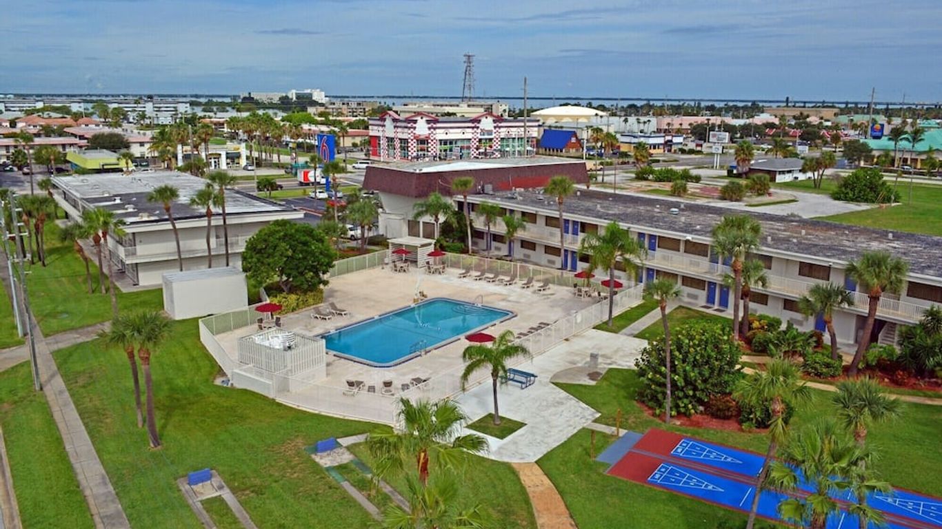 Motel 6 Cocoa Beach, FL