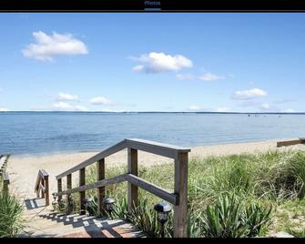 Relaxing Home w/pool and steps away from beach - Mattituck - Outdoors view