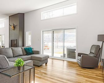 Cottage LE ST-MO with hot tub - pet friendly - Trois-Rives - Salon