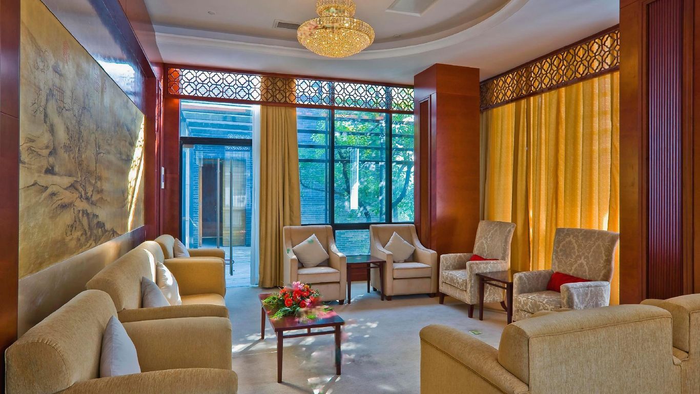 Jinling Nanlin Hotel