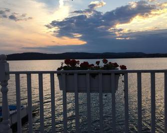 Cooperstown's Chateau du Lac master suite - Richfield Springs