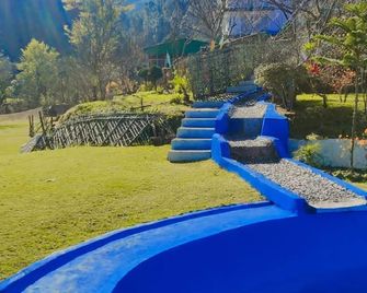 Nature Walk Resort Mussoorie - מוסורי - בריכה