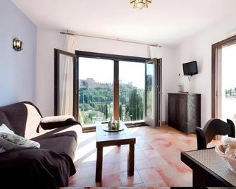 Apartamentos Montesclaros - Granada - Sala