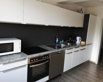 Pension Zur alten Fachschule - Triptis - Kitchen