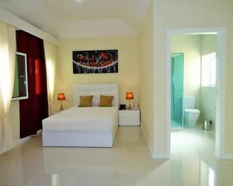 São Francisco Accommodation - Funchal - Habitación