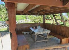 Shade with sleeping deck - Guiuan - Patio