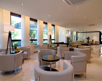 Achat Hotel München Süd - Múnich - Lobby