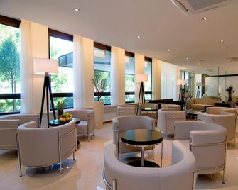 Achat Hotel München Süd - Múnich - Lobby