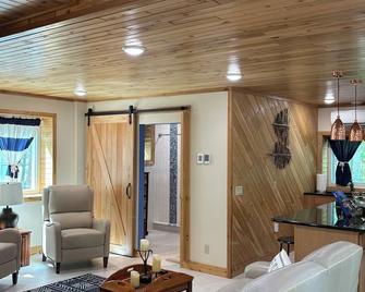 Loft Style Cottage, Lake Huron Views, and Sandy Beach Access - East Tawas - Living room