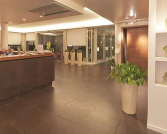 Hotel Cluentum - Tolentino - Front desk