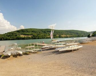 Lakeside Cottage Roziers Retreat - Lissac-sur-Couze - Beach