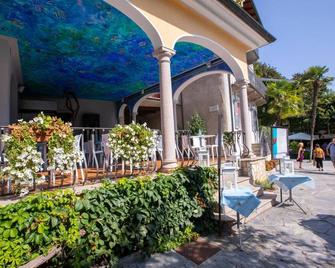 Residenza La terrazza di Dante - Happy Rentals - Stresa - Patio