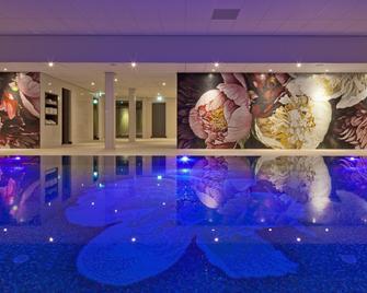 Van Der Valk Hotel Spier Dwingeloo - Spier - Piscina